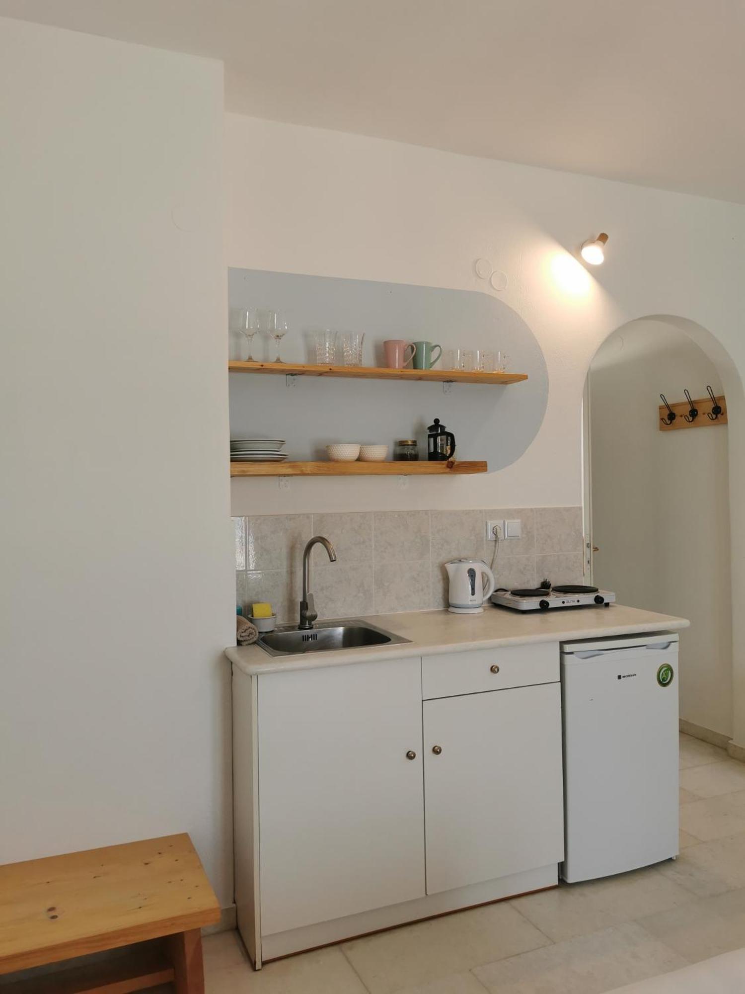 Kr Apartments Alikí Eksteriør bilde